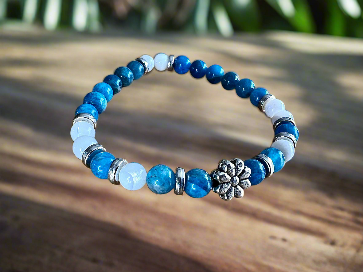 Bracelet apatite bleue et nacre