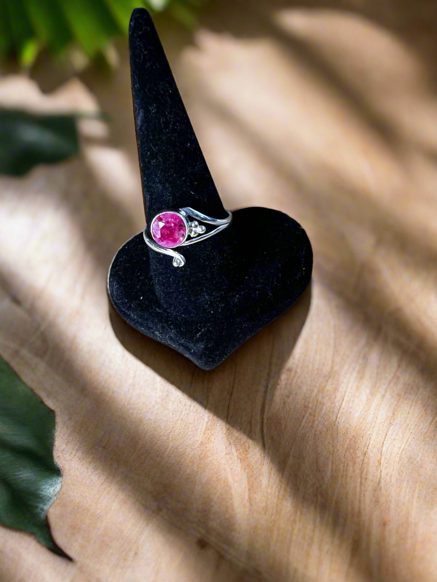 Bague rubis faceté